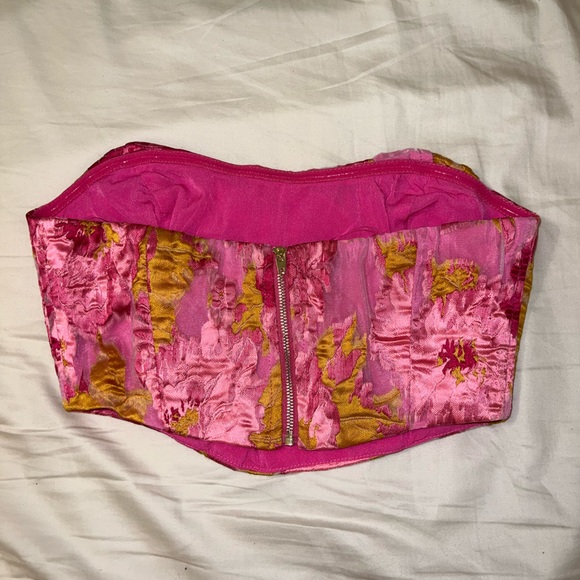 Showpo Bustier Top in Floral Pink size 4 - Picture 2 of 6